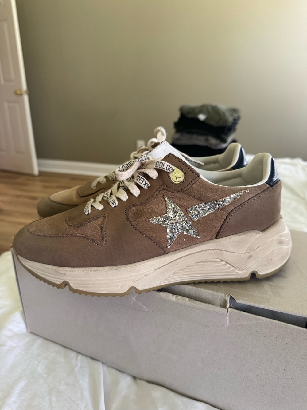 Golden Goose Running Sole Sneakers - Picture 2 of 8